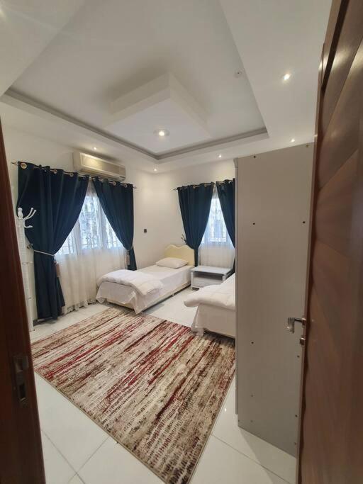 Al Khuwair *